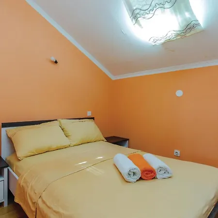 Amazing In With Jacuzzi Apartment *