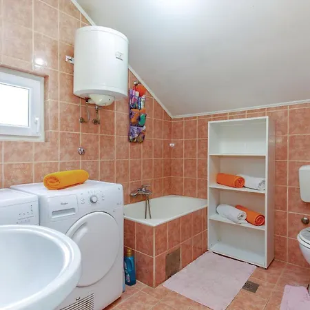 Amazing In With Jacuzzi Apartment Kostrena
